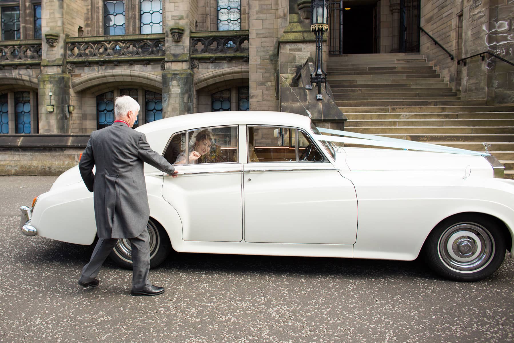 Mark_Carol_ Oran Mor Glasgow Uni Wedding Photographer (25)