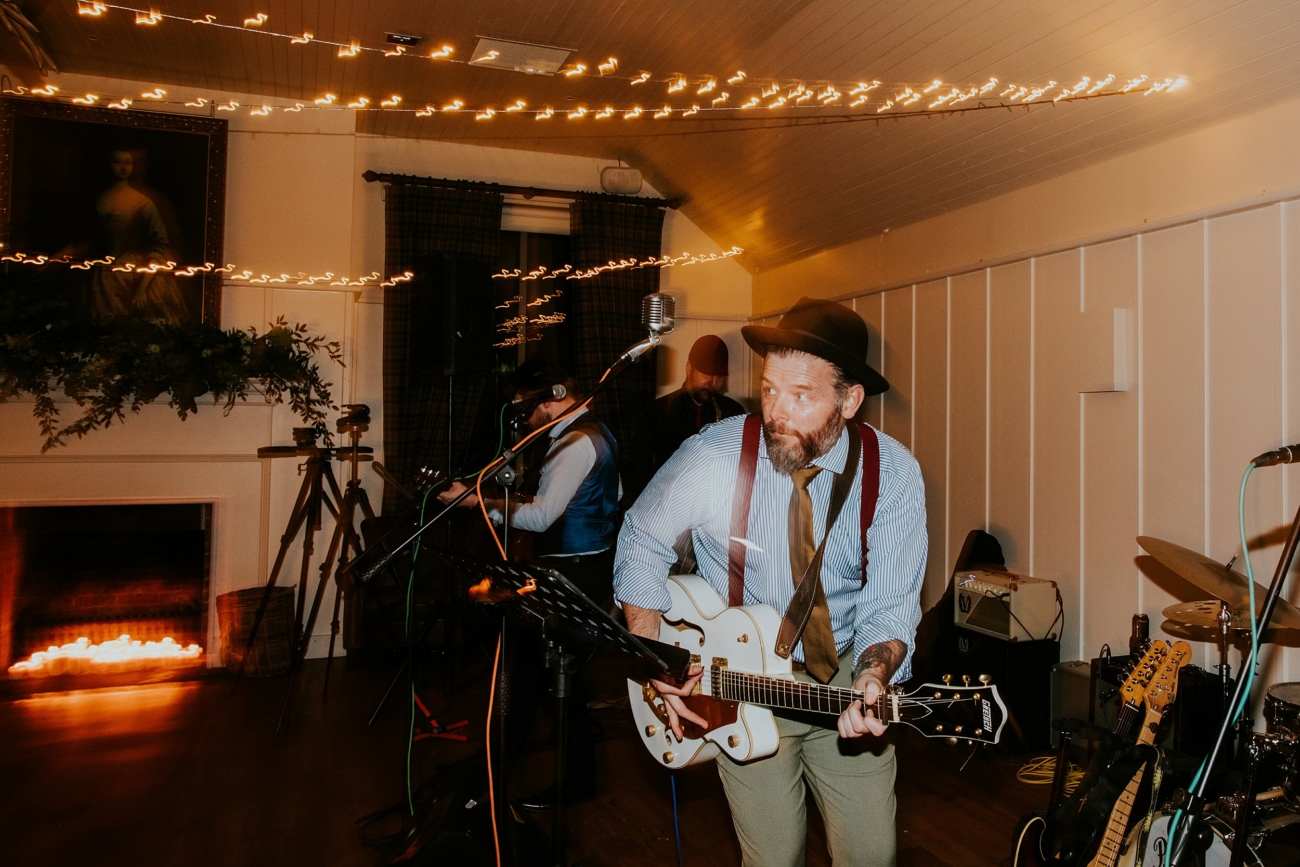 Loch Lomond Arms Hotel Wedding00108 1