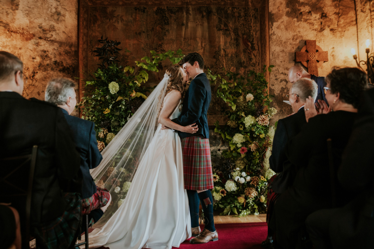 Dundas Castle Auld keep wedding ceremony