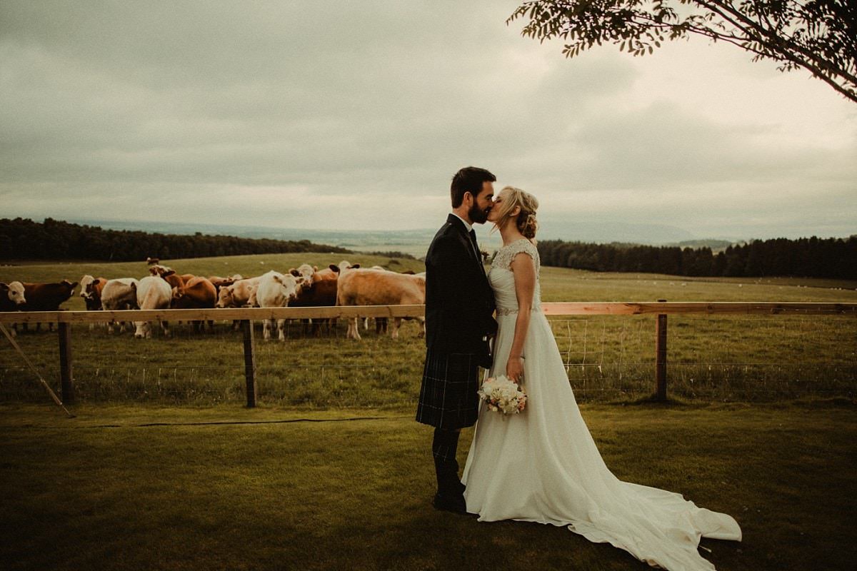 Rustic Farm weddings - UK wedding photographer 5 diy rustic farm wedding (9)