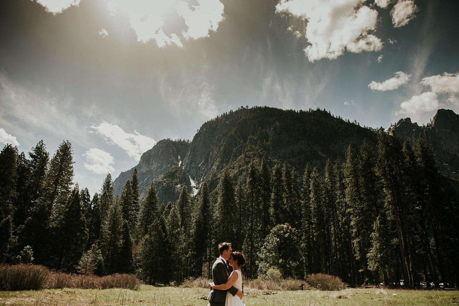 helen mike yosemite park wedding photos00079
