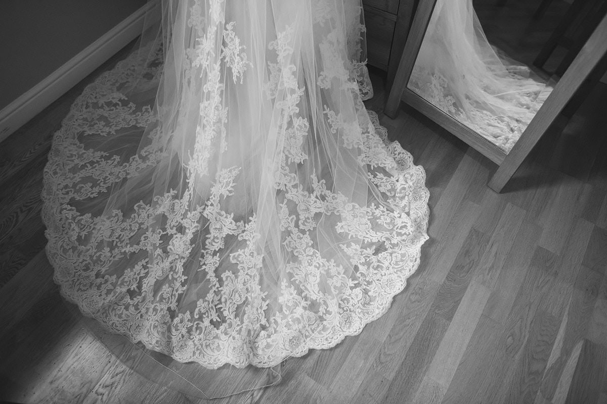 Nick_Skye Caves wedding photography_ (8)